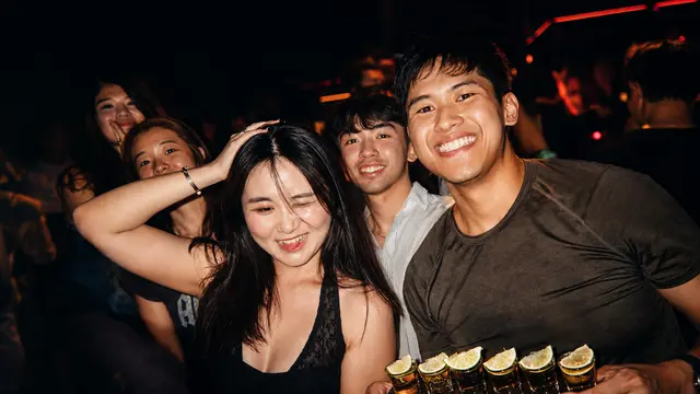 Taipei Moon Festival Singles Night Bar Hopping｜台北中秋單身之夜・週五跑吧 🌕🍻