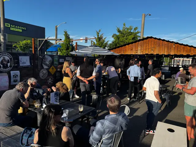Vantechy Happy Hour