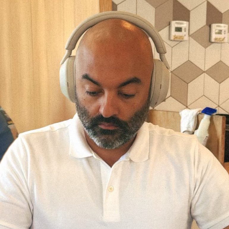 Kam Ahmed