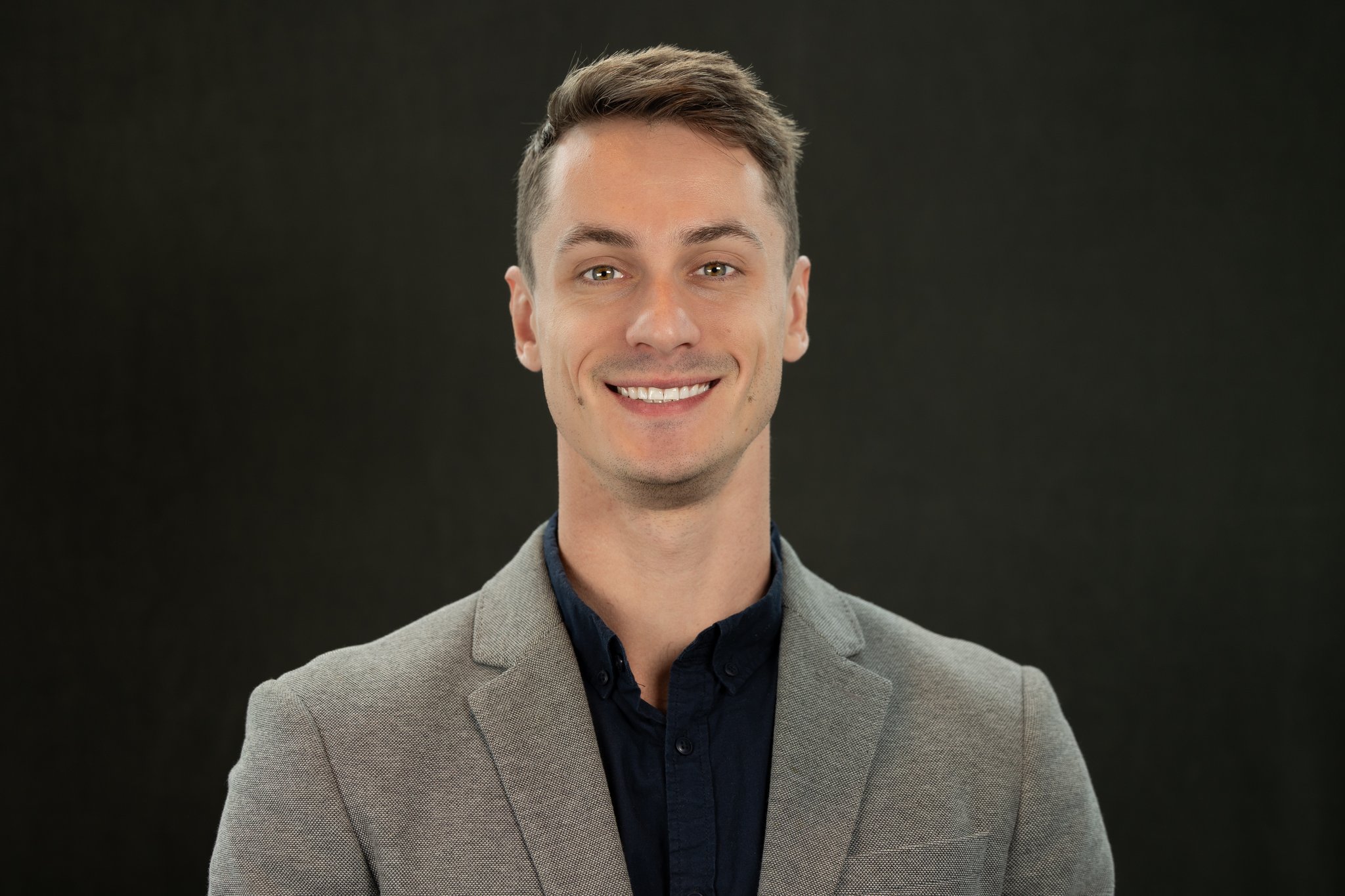 Adam L