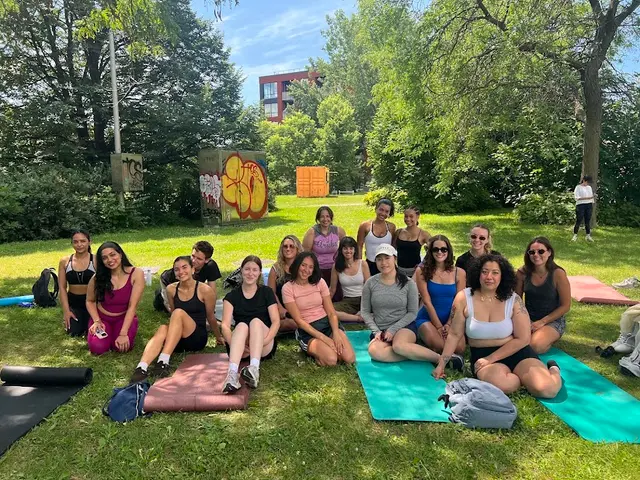 Cours de Pilates dans le Parc / Free Pilates Class in the Park | Canal Lachine | Gratuit/Free