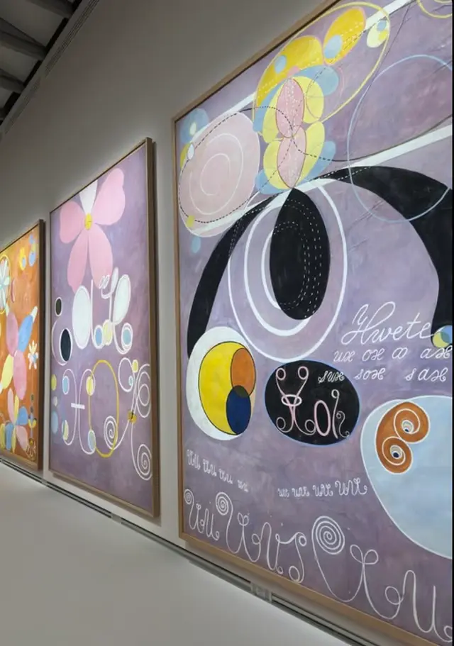 Paint a Canvas: Inspired By Hilma Af Klint