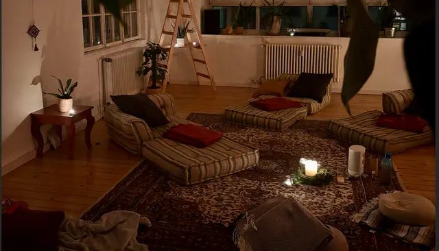 Breathwork - immersive Atemreise & Community - GetHighOnYourOwnSupply