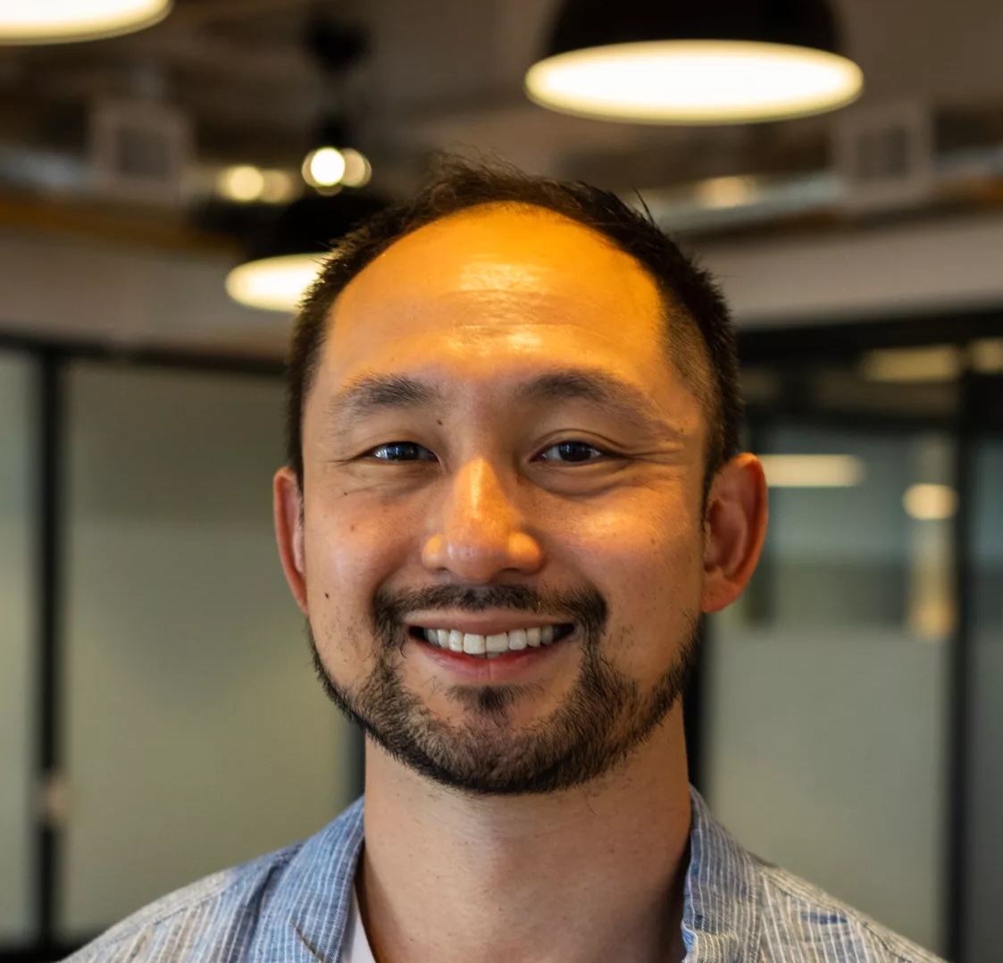 Raymond Lee